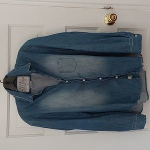 Frank & Eileen Distressed Denim Button Down Small